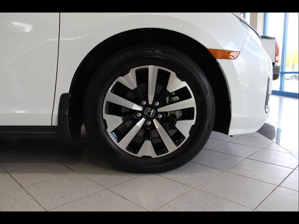 used 2025 Honda Odyssey car, priced at $38,948