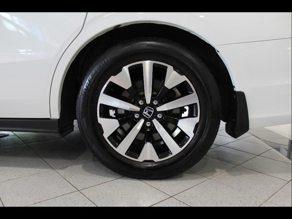 used 2025 Honda Odyssey car, priced at $38,948