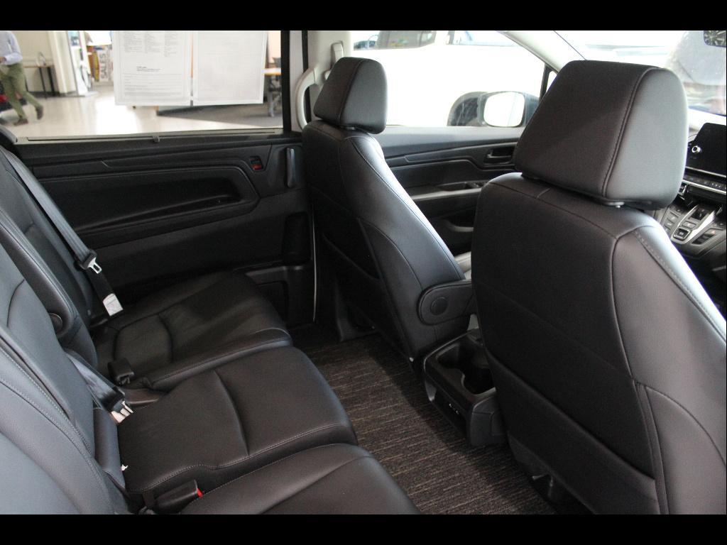 used 2025 Honda Odyssey car, priced at $38,948