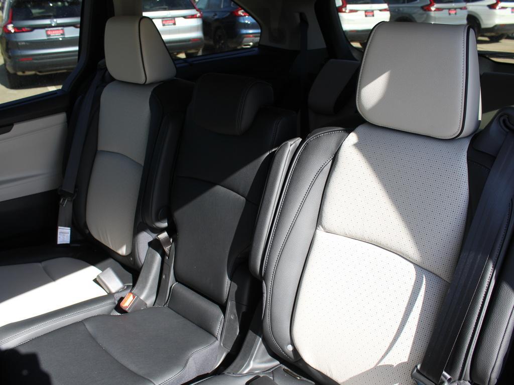 new 2026 Honda Odyssey car, priced at $54,335