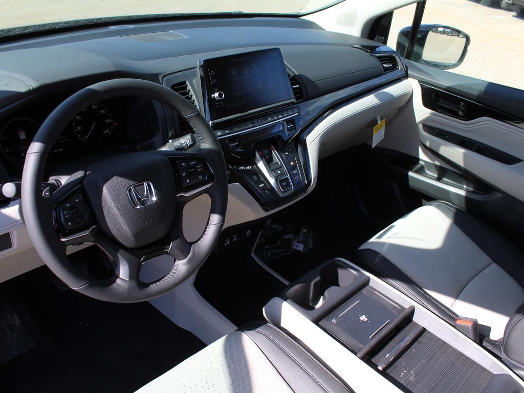 new 2026 Honda Odyssey car, priced at $54,335