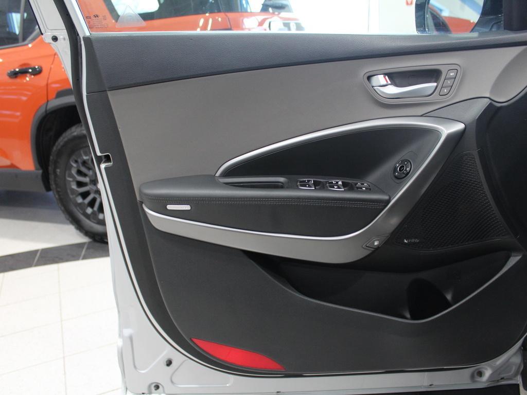 used 2017 Hyundai Santa Fe car