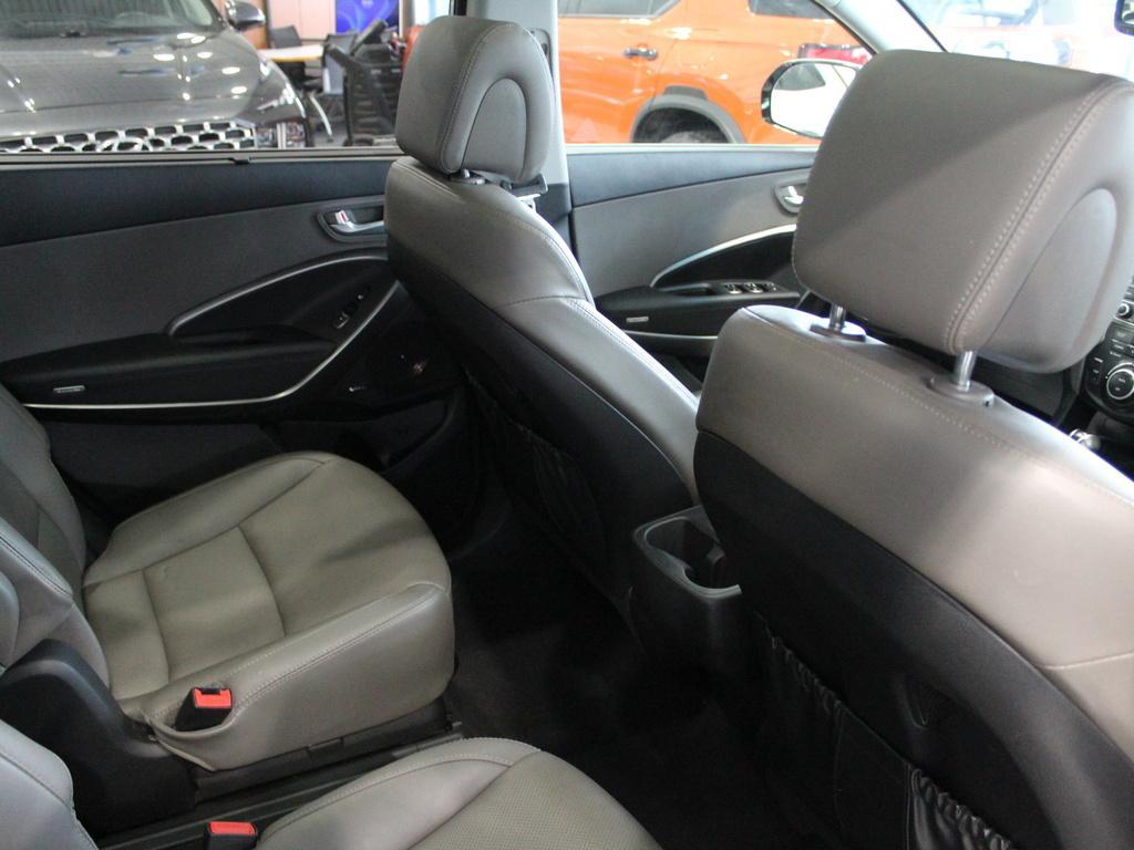 used 2017 Hyundai Santa Fe car