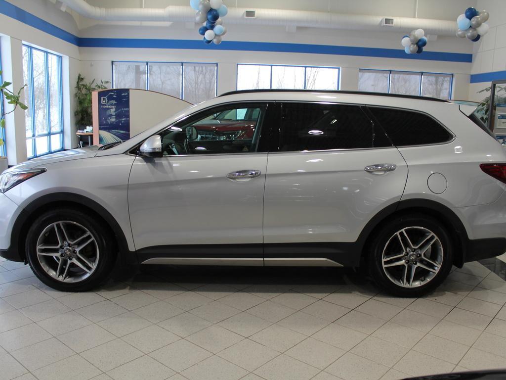used 2017 Hyundai Santa Fe car