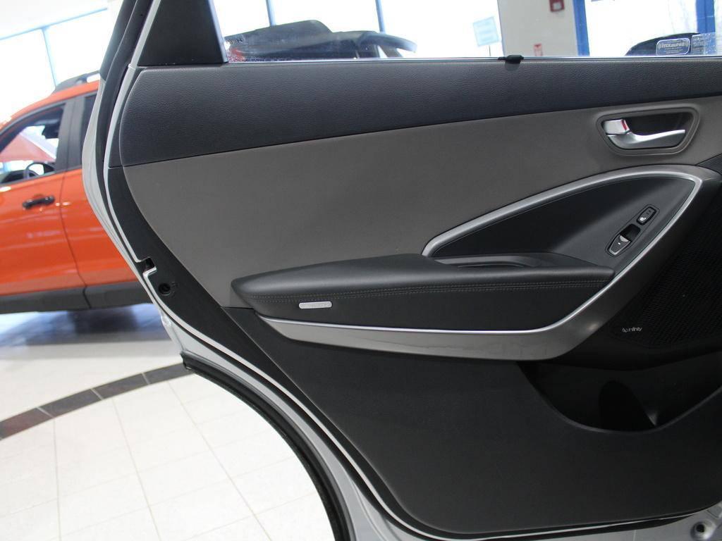 used 2017 Hyundai Santa Fe car