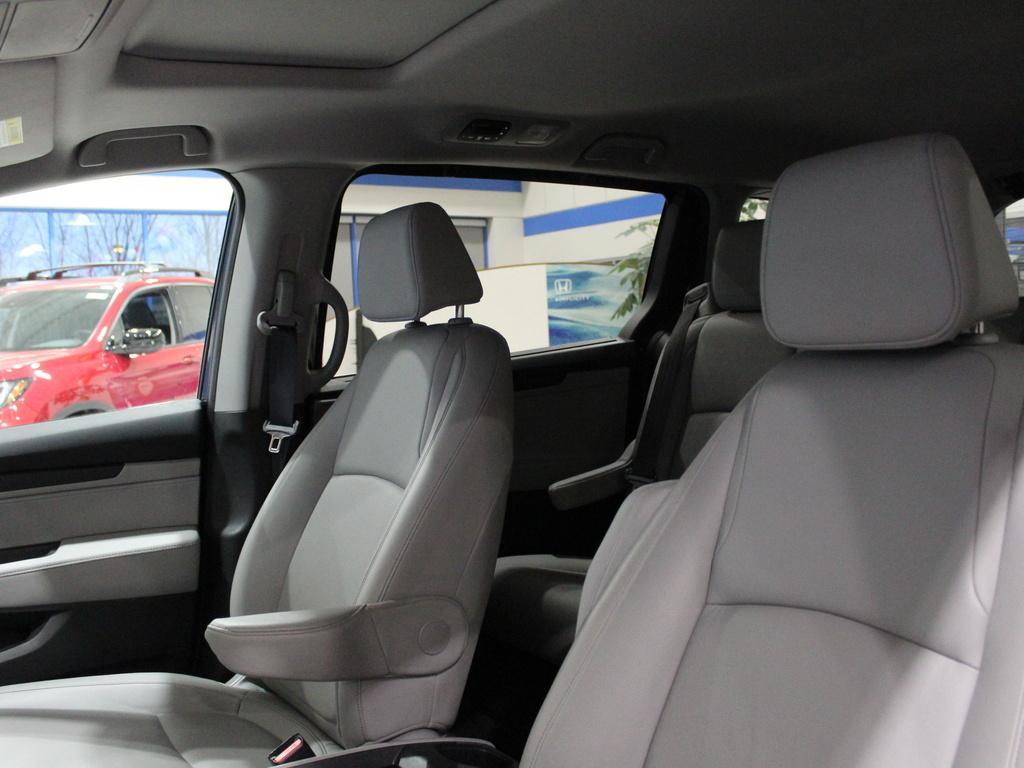 used 2023 Honda Odyssey car, priced at $27,490