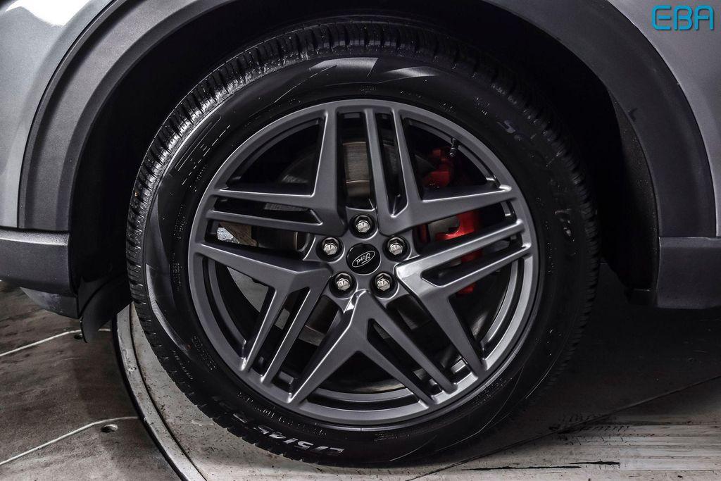 used 2025 Ford Explorer car, priced at $39,980