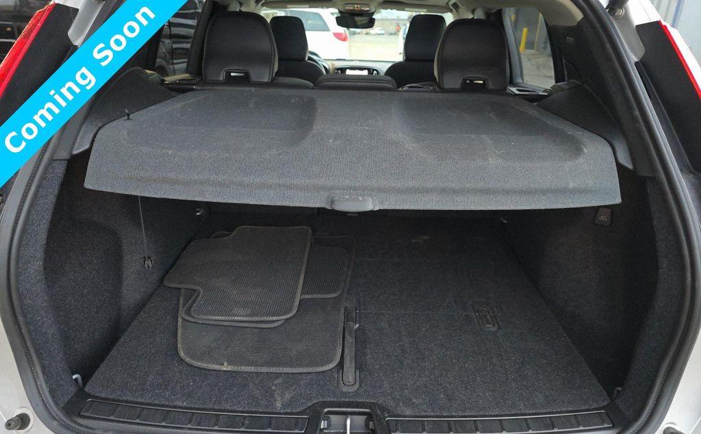 used 2025 Volvo XC40 car, priced at $35,880