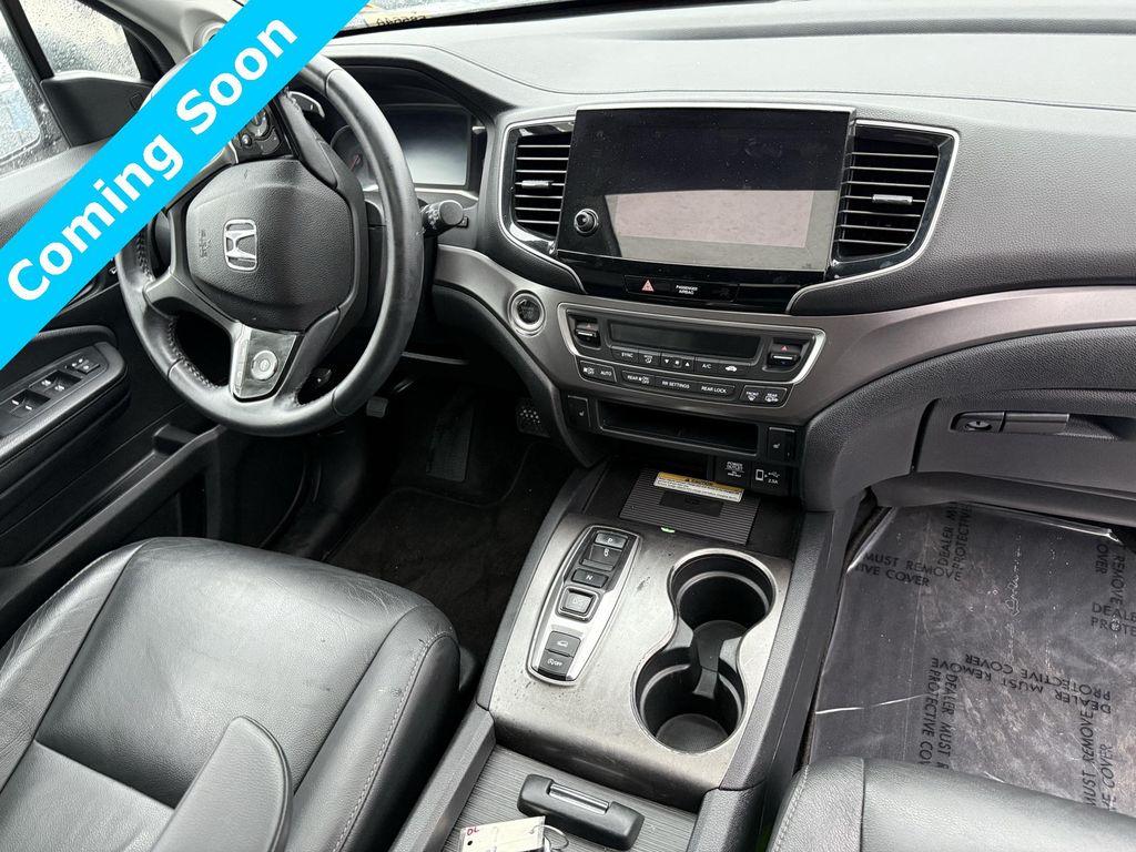 used 2022 Honda Pilot car, priced at $30,980