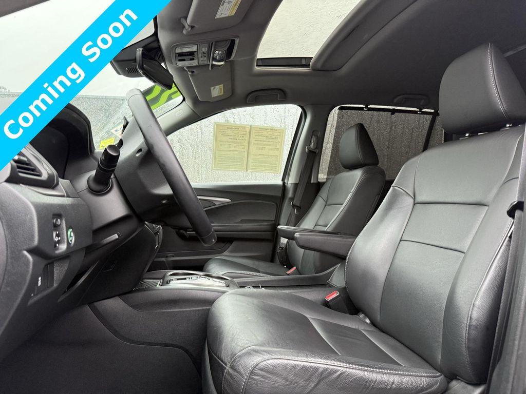 used 2022 Honda Pilot car, priced at $30,980