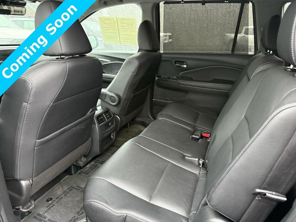 used 2022 Honda Pilot car, priced at $30,980