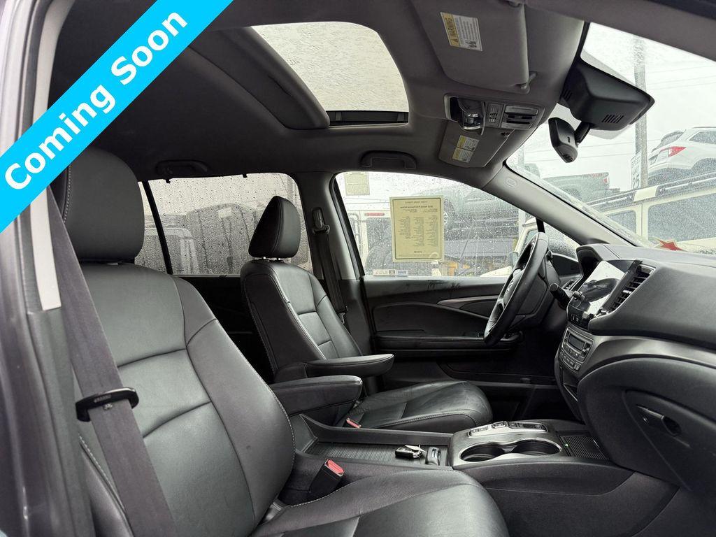 used 2022 Honda Pilot car, priced at $30,980