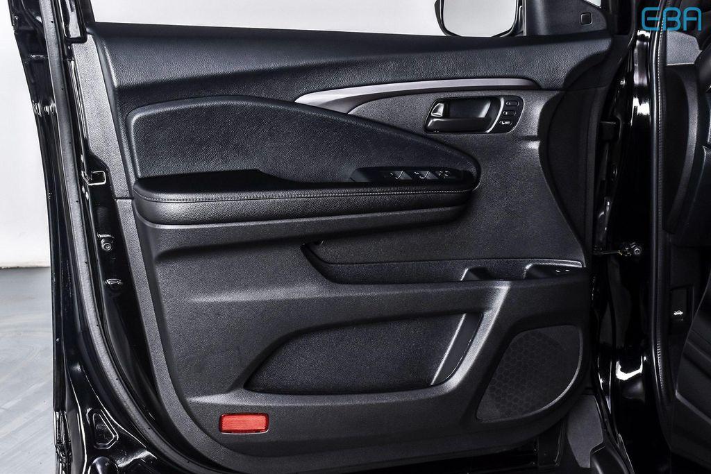 used 2022 Honda Passport car, priced at $30,980