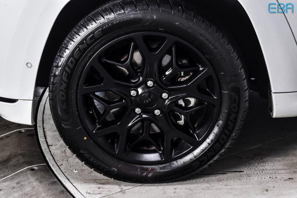 used 2021 Jeep Grand Cherokee car, priced at $27,980