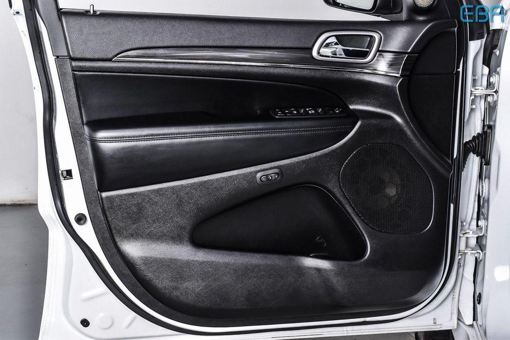 used 2021 Jeep Grand Cherokee car, priced at $27,980