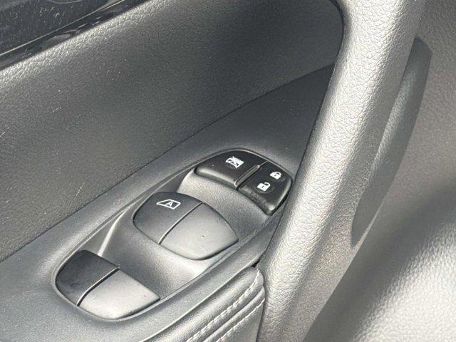 used 2019 Nissan Rogue car, priced at $19,264