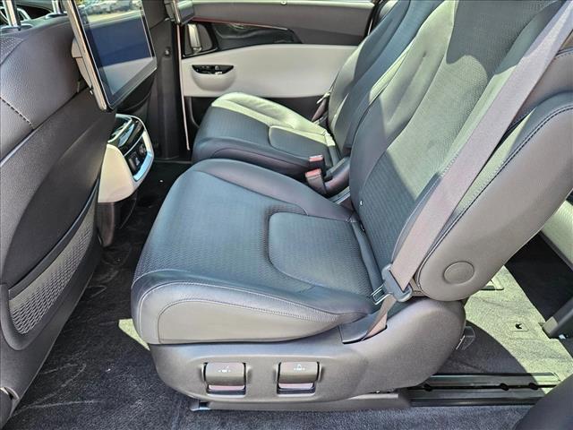 used 2024 Kia Carnival car, priced at $38,026