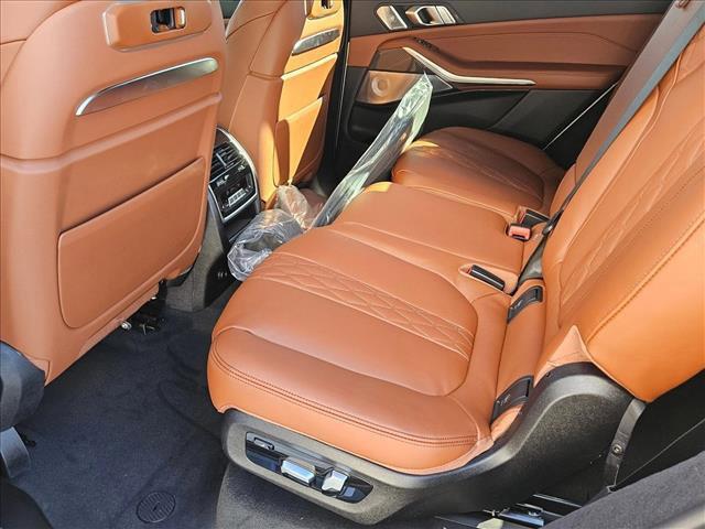 new 2026 BMW X7 car, priced at $125,900
