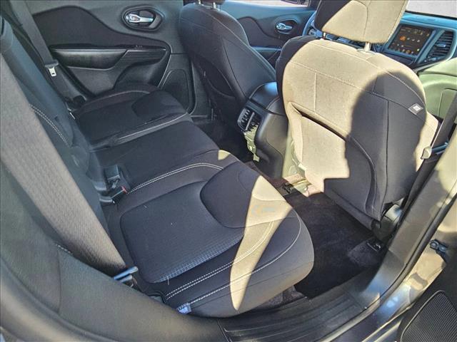 used 2016 Jeep Cherokee car, priced at $10,995