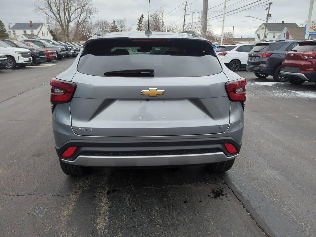 used 2024 Chevrolet Trax car, priced at $20,999