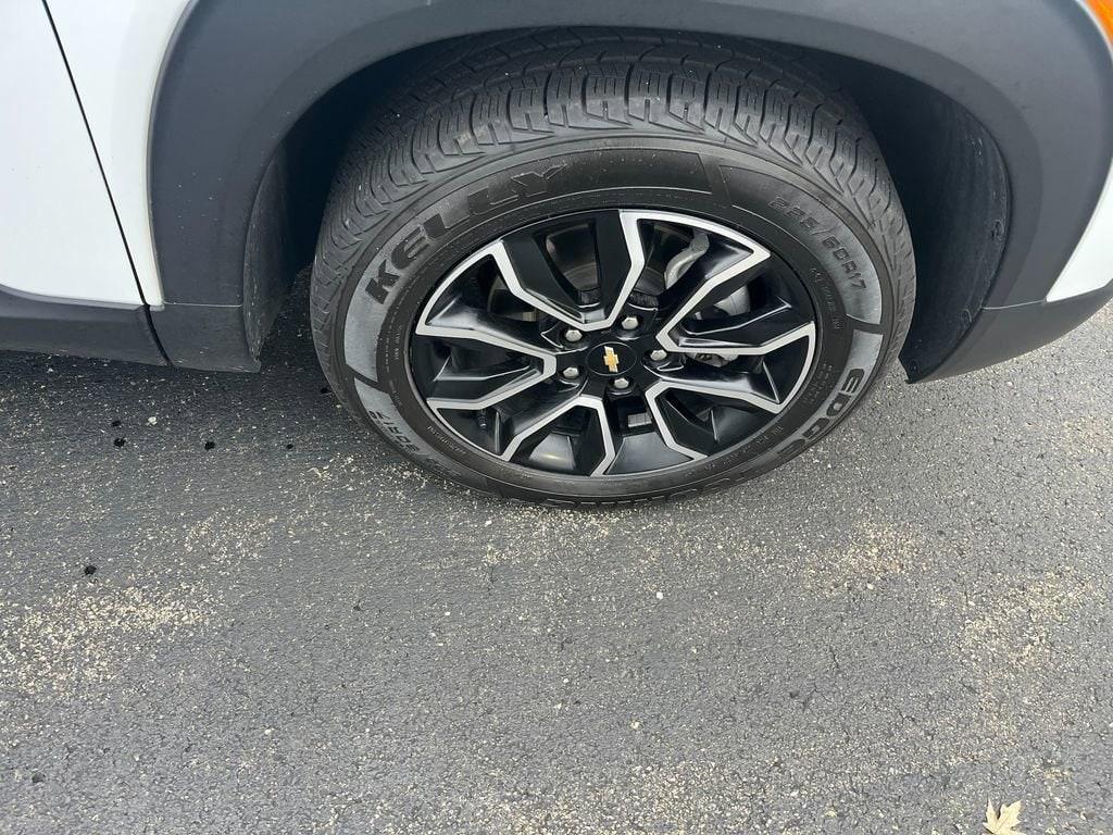 used 2023 Chevrolet TrailBlazer car, priced at $21,789