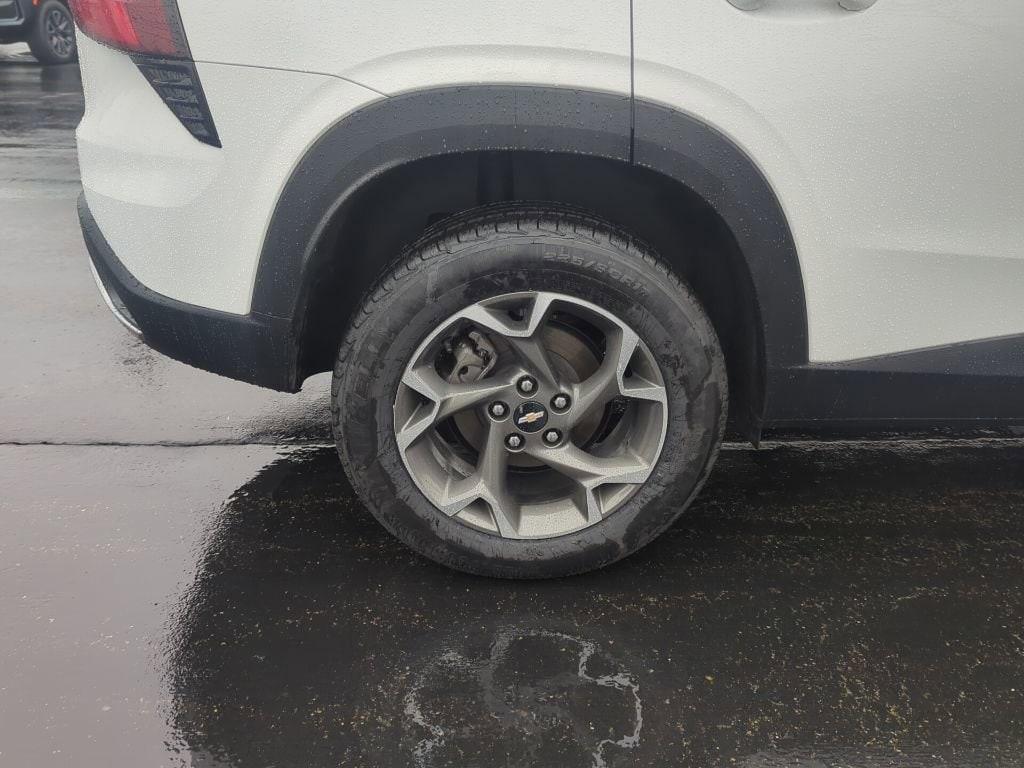 used 2024 Chevrolet Trax car, priced at $19,900