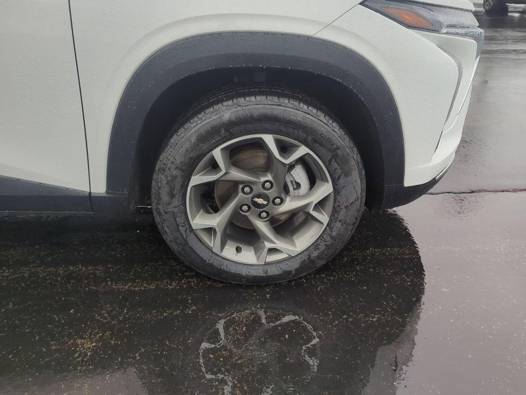 used 2024 Chevrolet Trax car, priced at $19,900