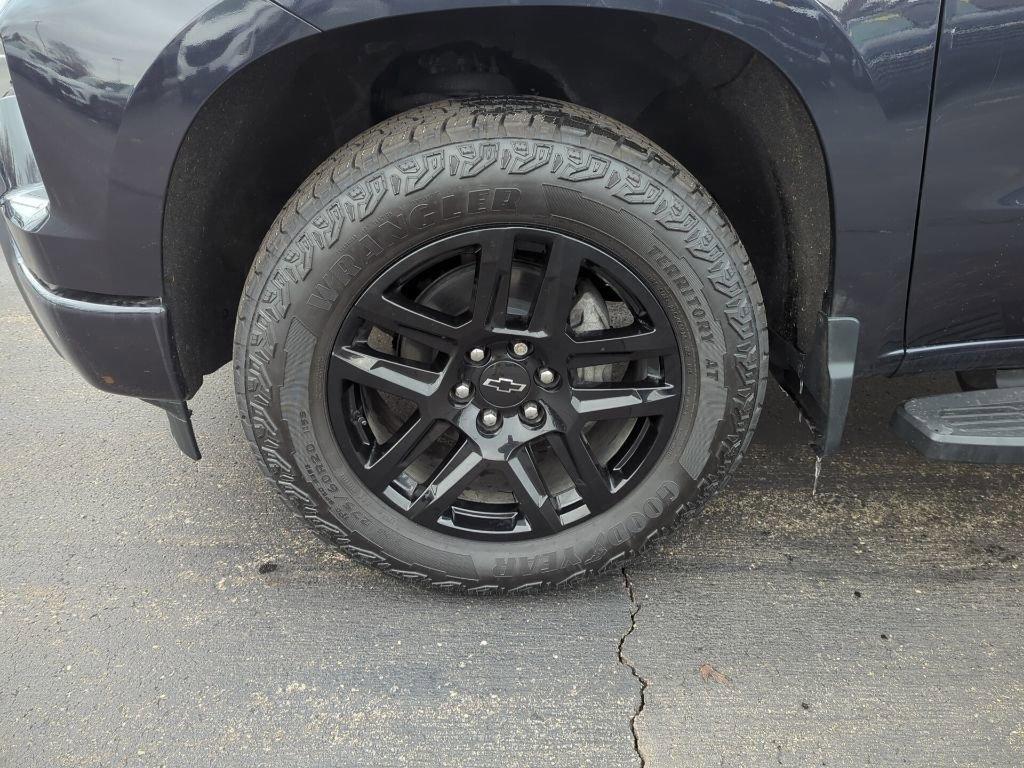 used 2022 Chevrolet Silverado 1500 car, priced at $38,600