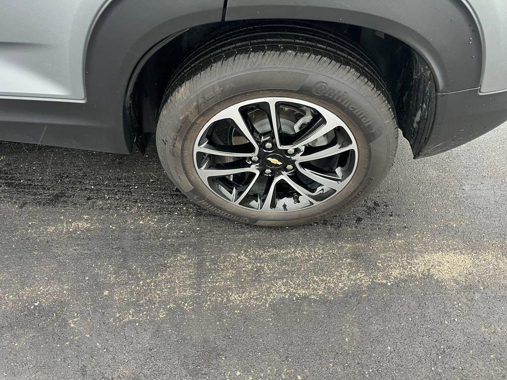 used 2024 Chevrolet TrailBlazer car, priced at $22,800