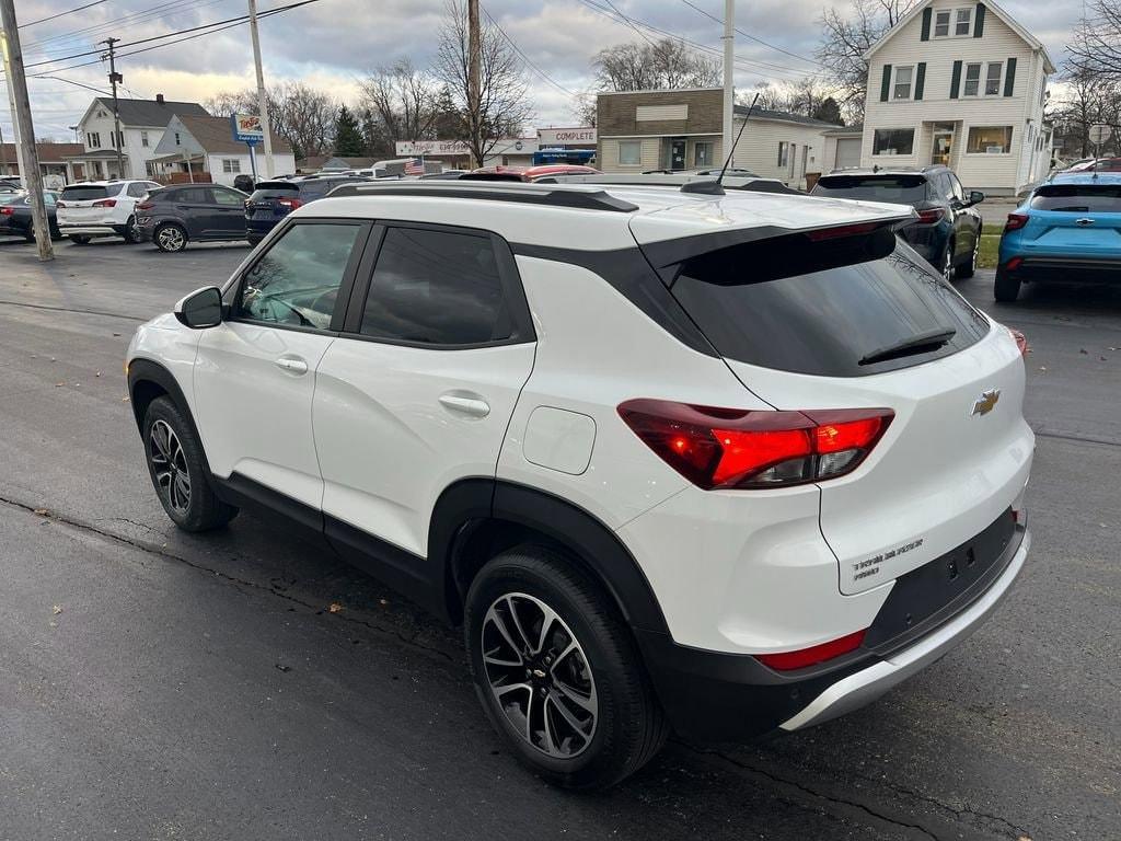 used 2024 Chevrolet TrailBlazer car, priced at $23,794