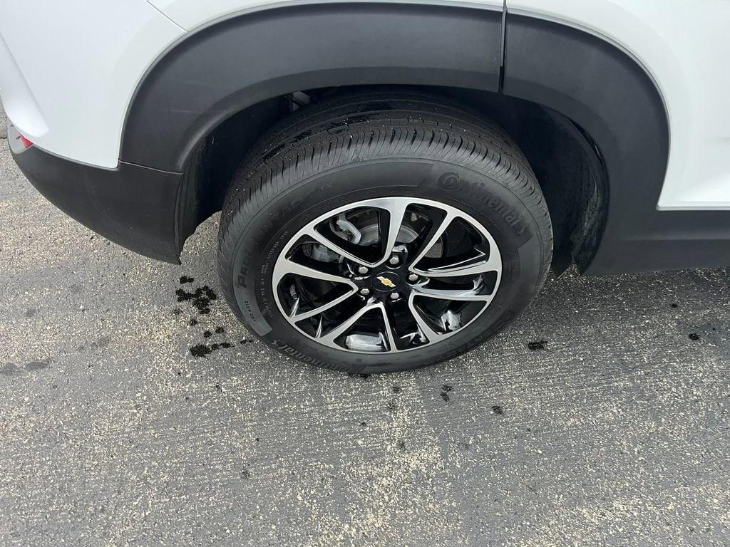 used 2024 Chevrolet TrailBlazer car, priced at $23,794