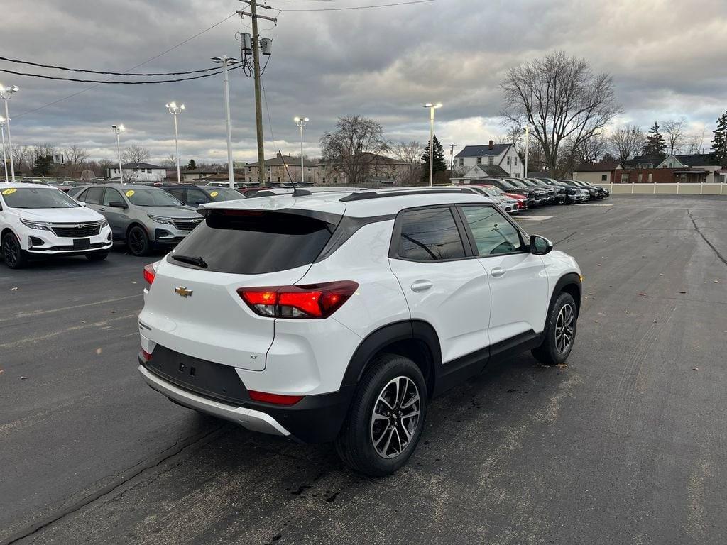 used 2024 Chevrolet TrailBlazer car, priced at $23,794