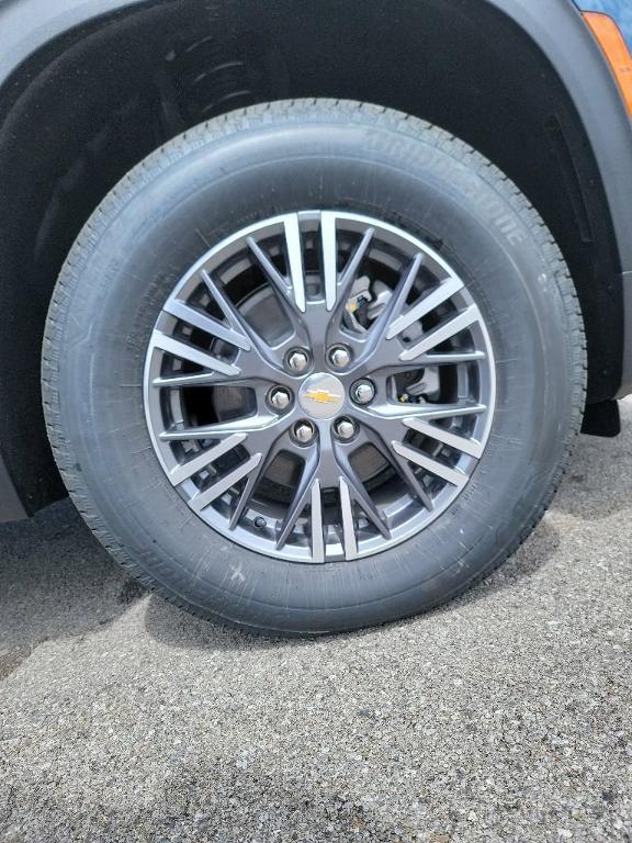 new 2026 Chevrolet Traverse car, priced at $45,345