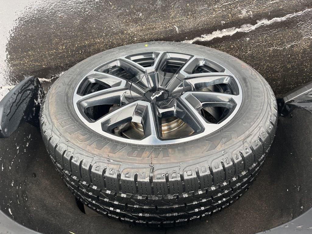 used 2022 Chevrolet Tahoe car, priced at $51,900