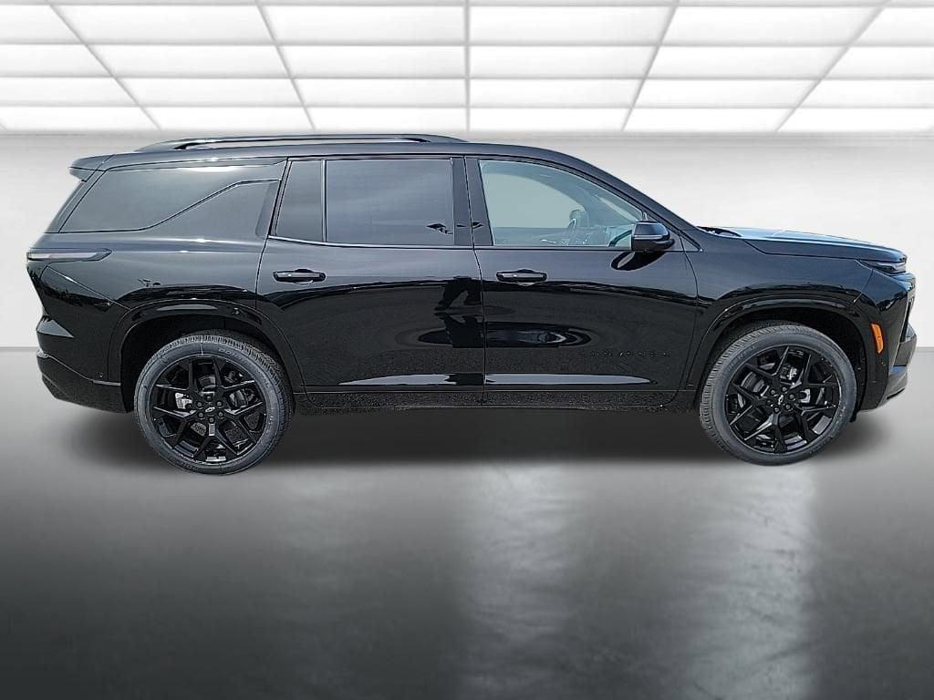 new 2026 Chevrolet Traverse car, priced at $62,114