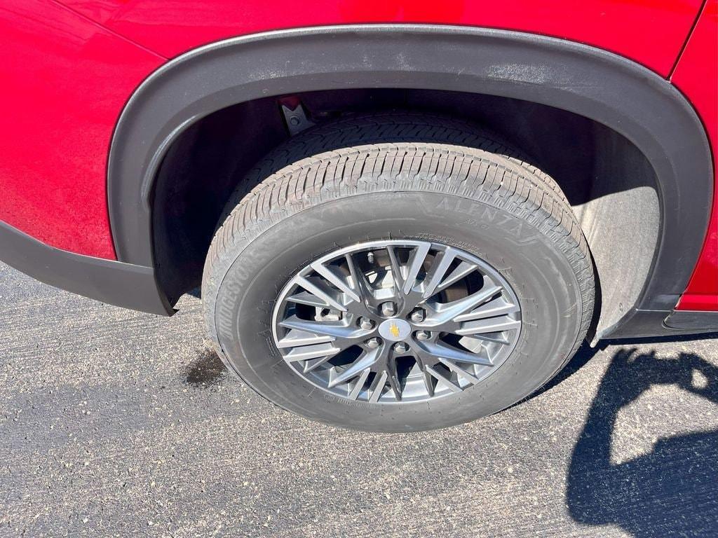 used 2025 Chevrolet Traverse car, priced at $40,000