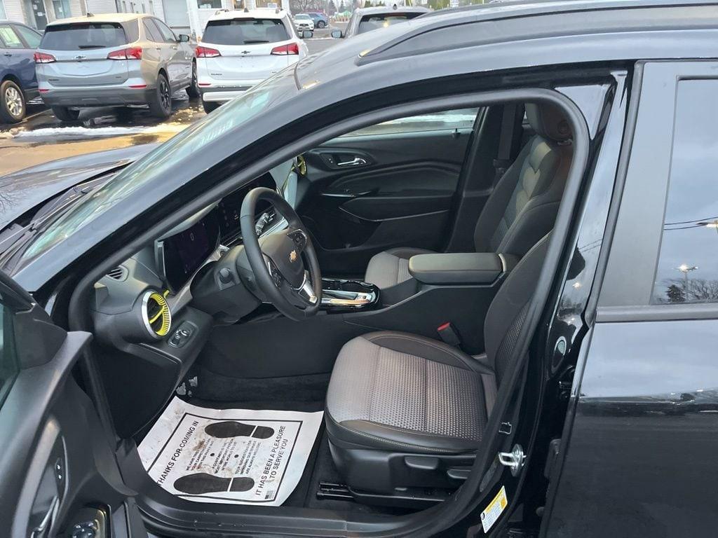 used 2024 Chevrolet Trax car, priced at $20,300