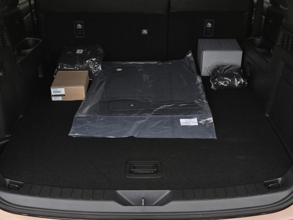 new 2026 Mazda CX-70 car, priced at $47,385