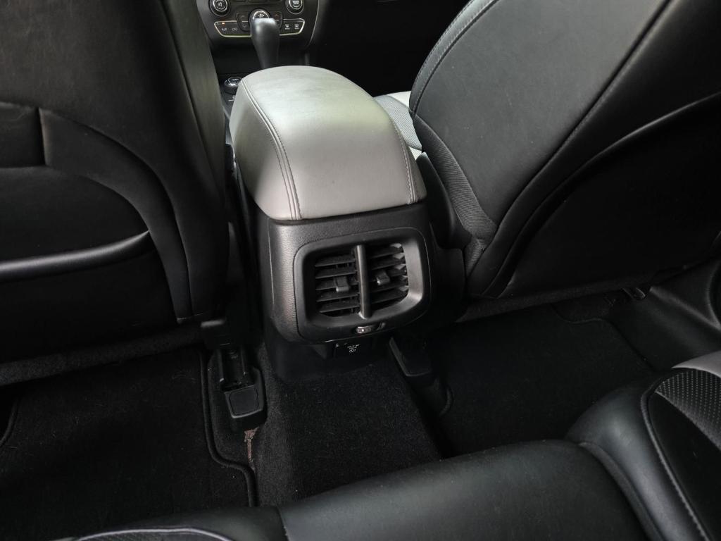 used 2014 Jeep Cherokee car, priced at $12,175