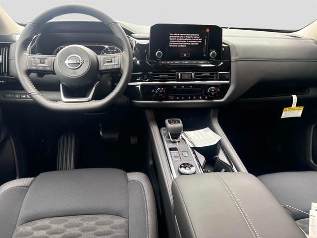 new 2025 Nissan Pathfinder car, priced at $39,105