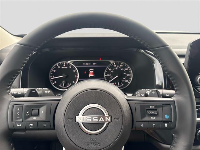 new 2025 Nissan Pathfinder car, priced at $39,575