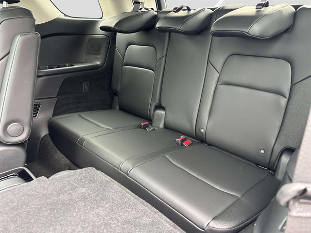 new 2025 Nissan Pathfinder car, priced at $45,924