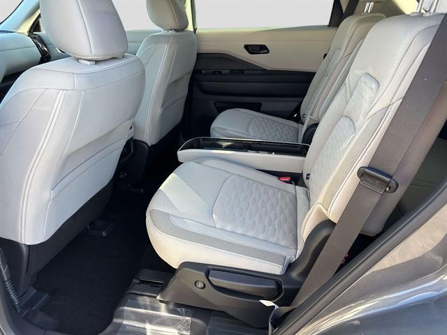 new 2025 Nissan Pathfinder car, priced at $40,879