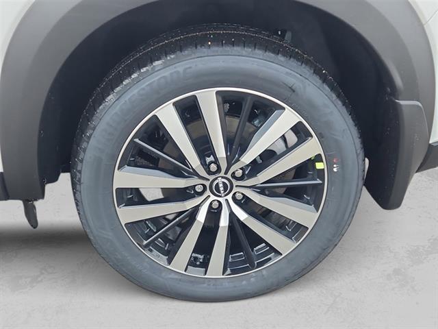 new 2025 Nissan Pathfinder car, priced at $49,073