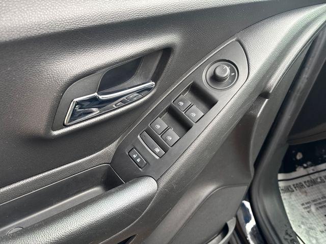 used 2022 Chevrolet Trax car, priced at $18,841