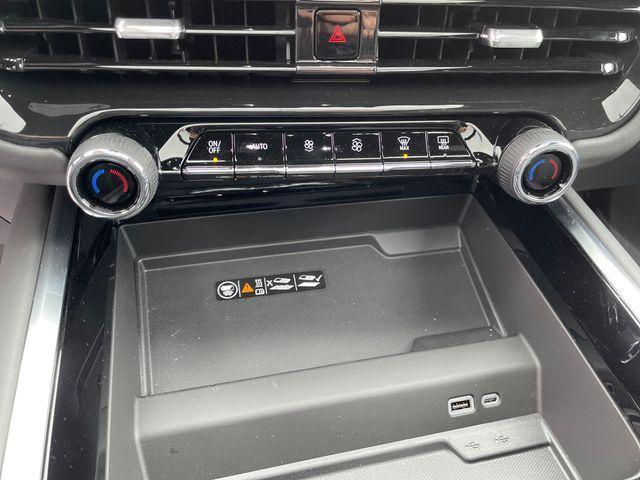 new 2025 Chevrolet Suburban car, priced at $90,445