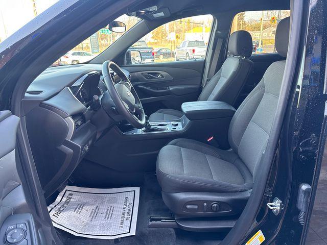 used 2023 Chevrolet Traverse car, priced at $30,795