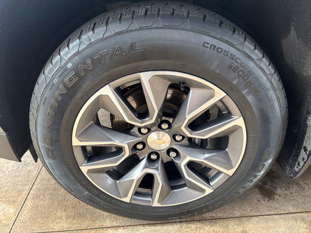 used 2023 Chevrolet Suburban car, priced at $43,995