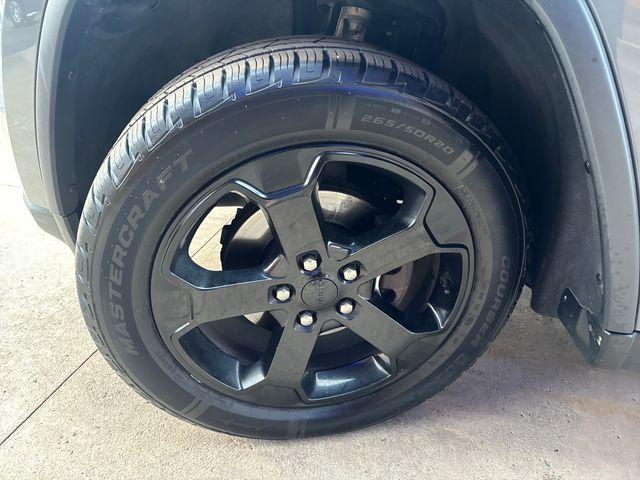 used 2019 Jeep Grand Cherokee car, priced at $17,995