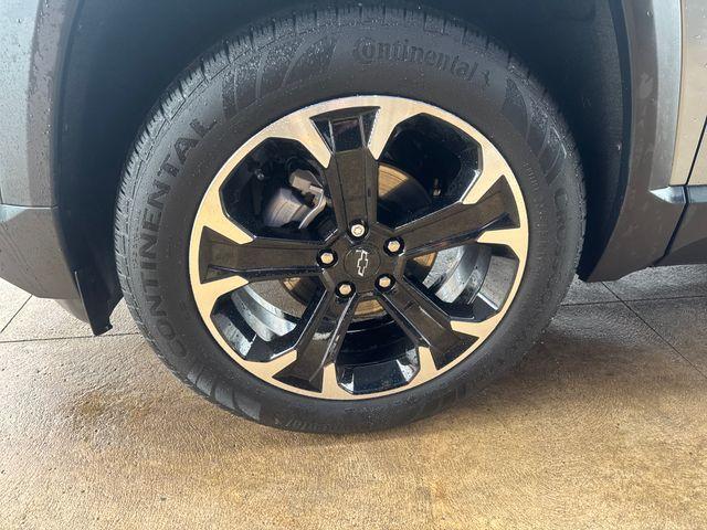 used 2025 Chevrolet Equinox car, priced at $26,995